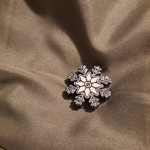 Lug Snowflake Charm